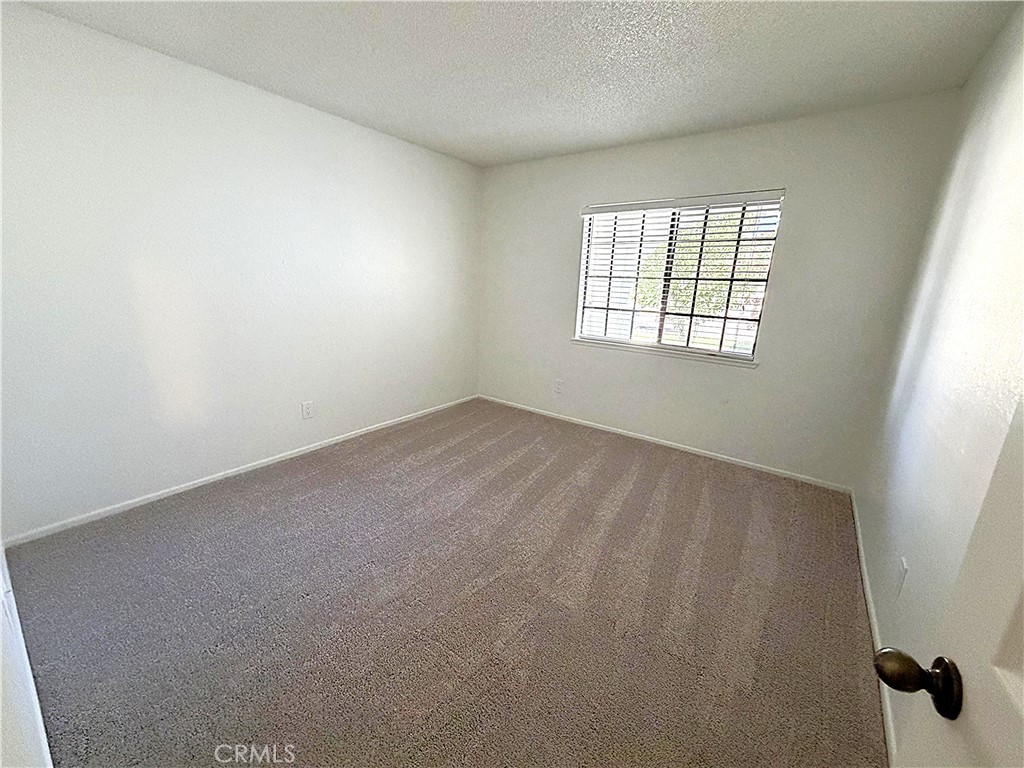 43619 Emile Zola Street