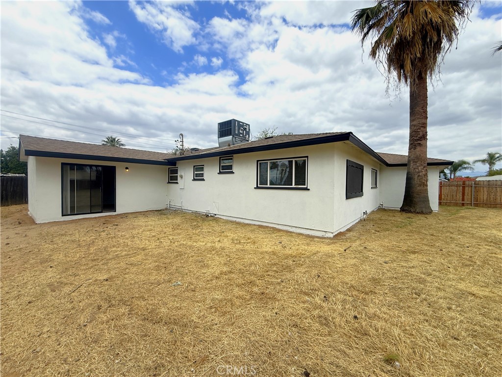 490 Avignon Court