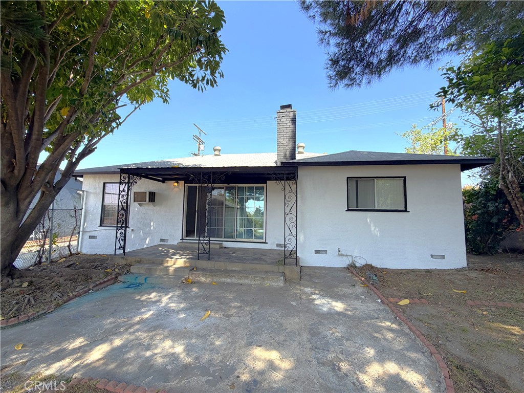 13944 Sayre Street