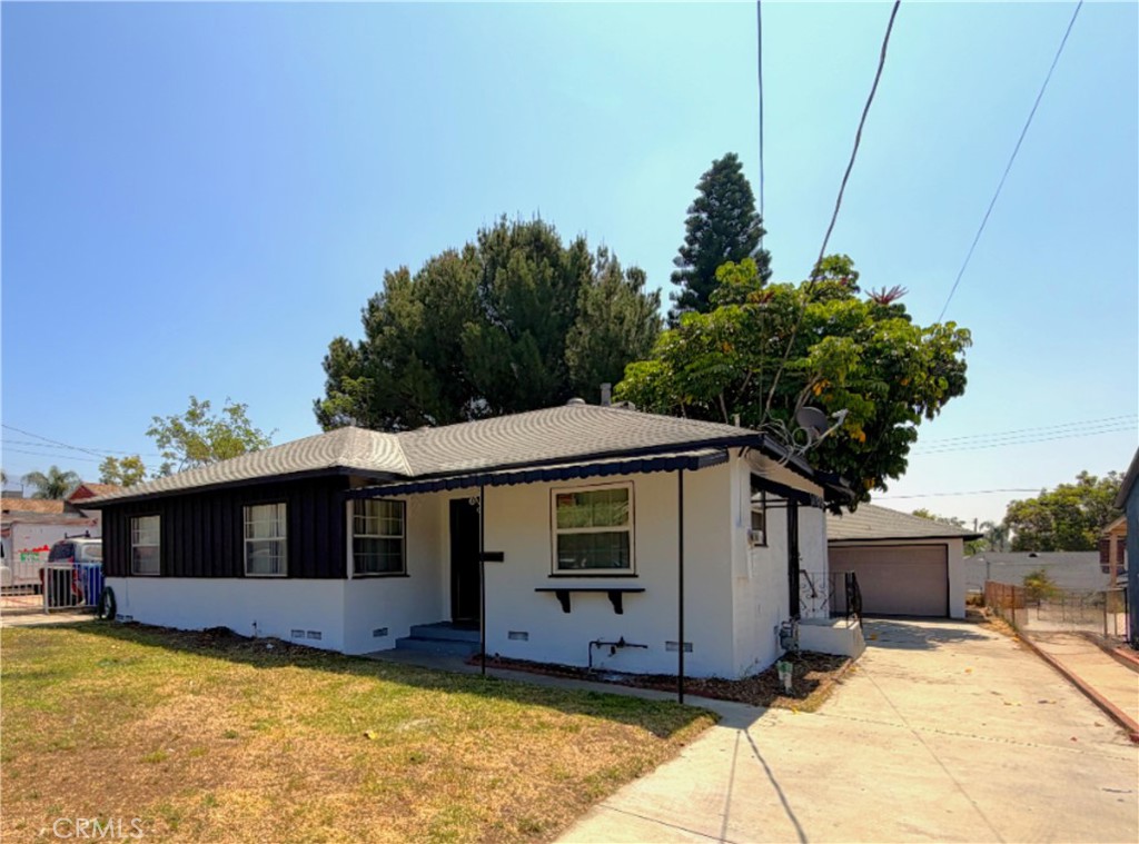 13944 Sayre Street