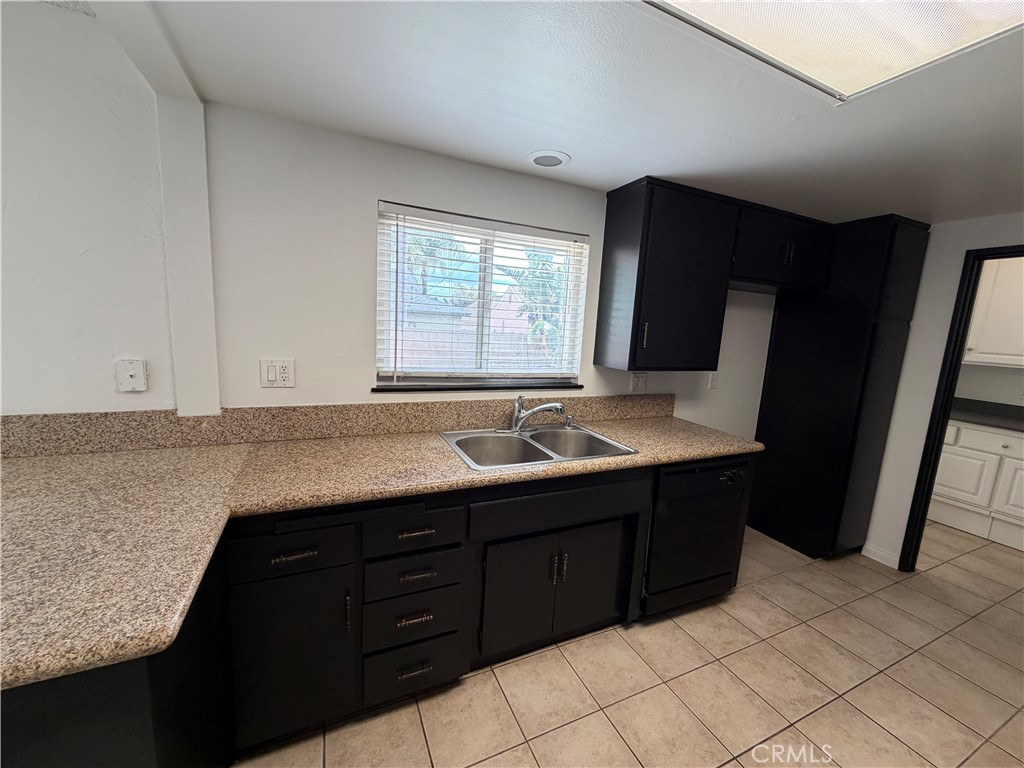 5221 Dresden Place