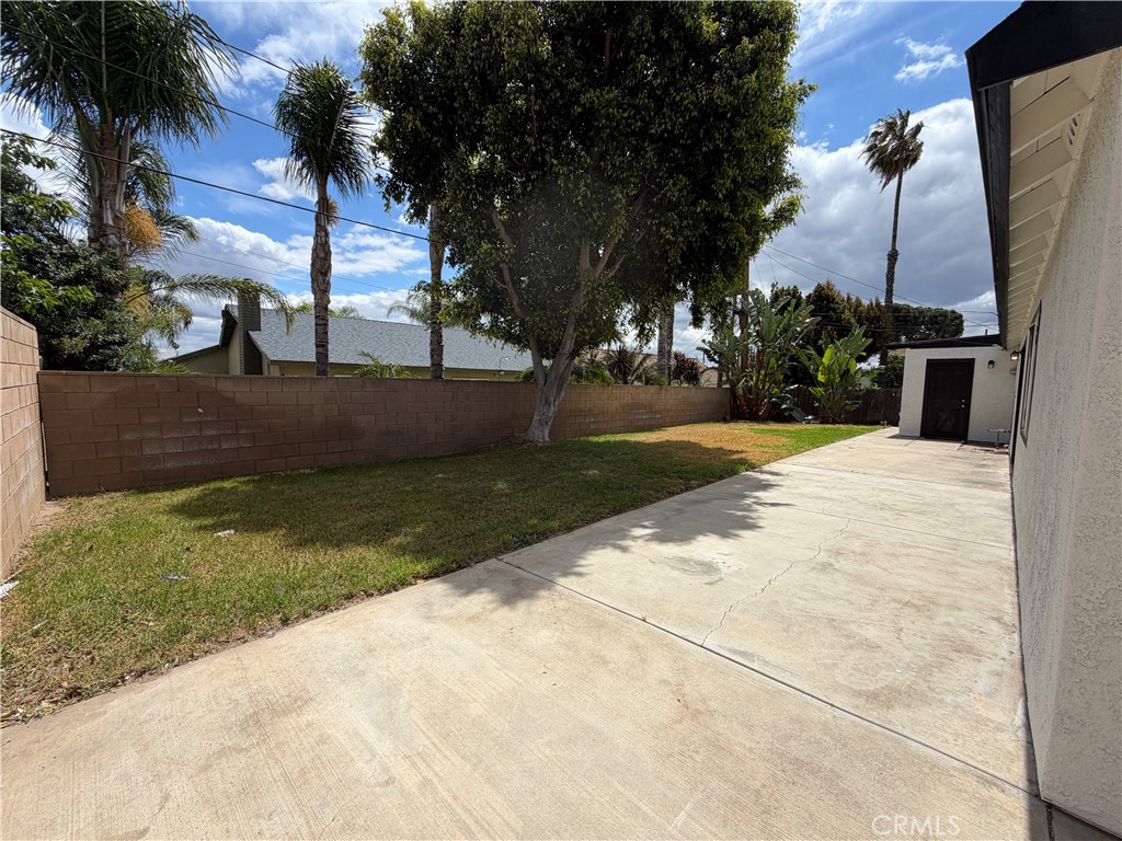 5221 Dresden Place