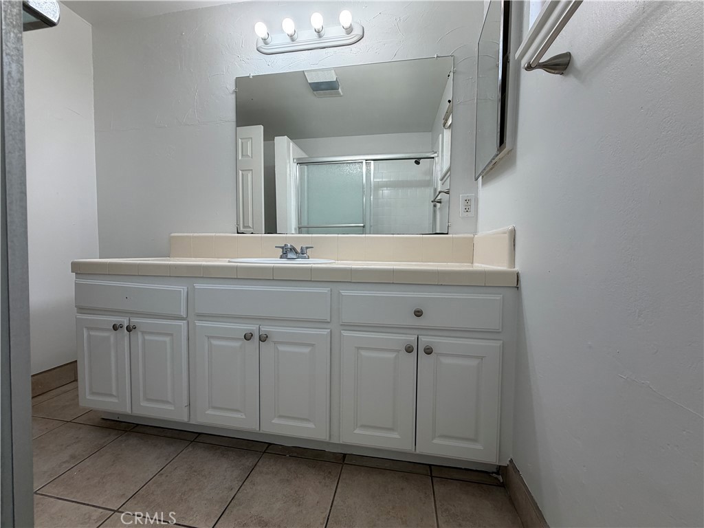 5221 Dresden Place