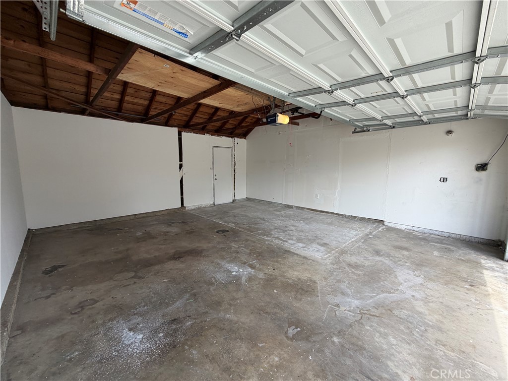 5221 Dresden Place