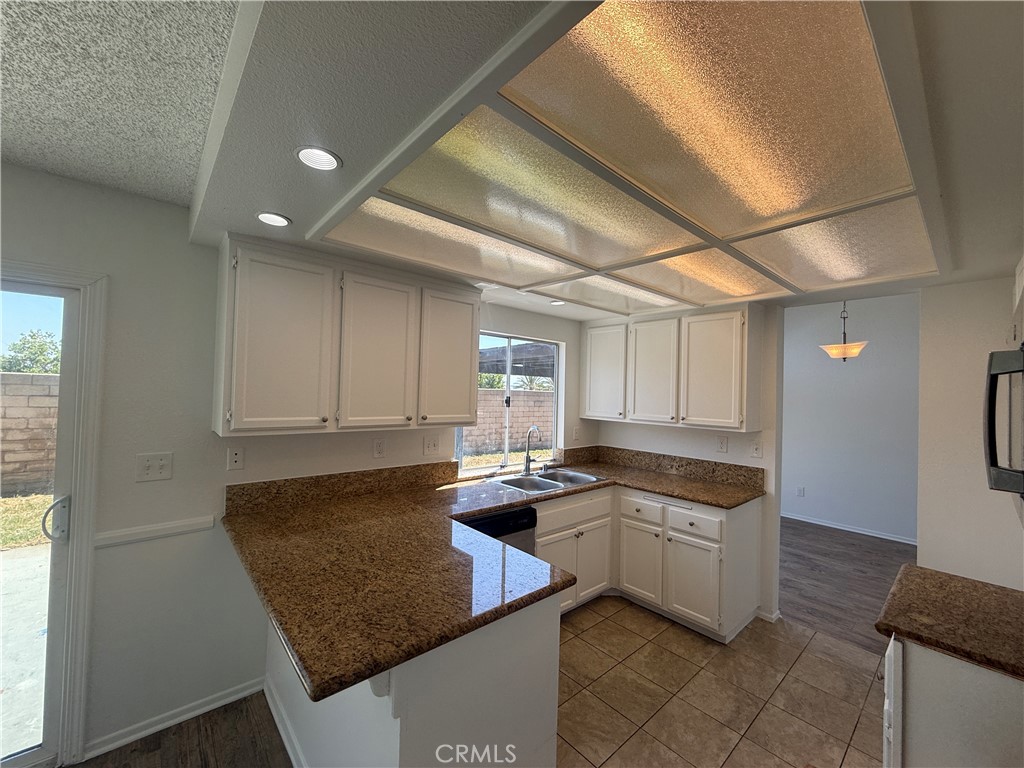 21391 Blossom Hill Lane
