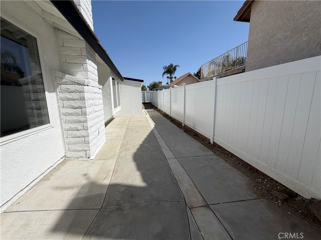 25454 Moorland Road