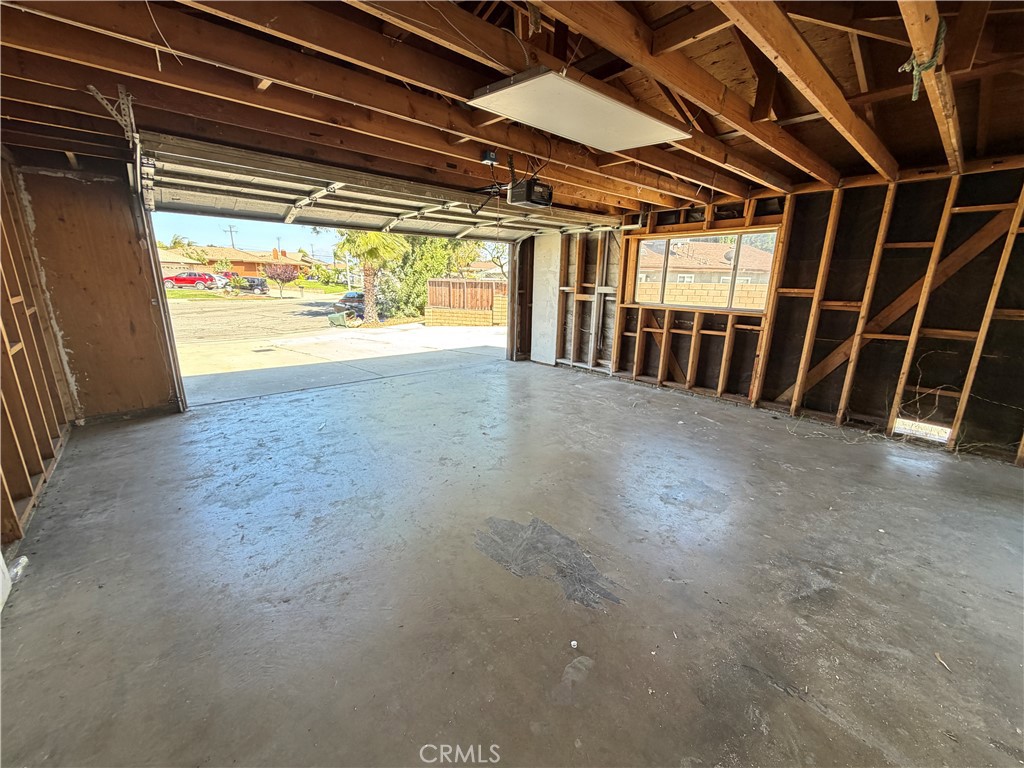 15820 Rainbow Drive