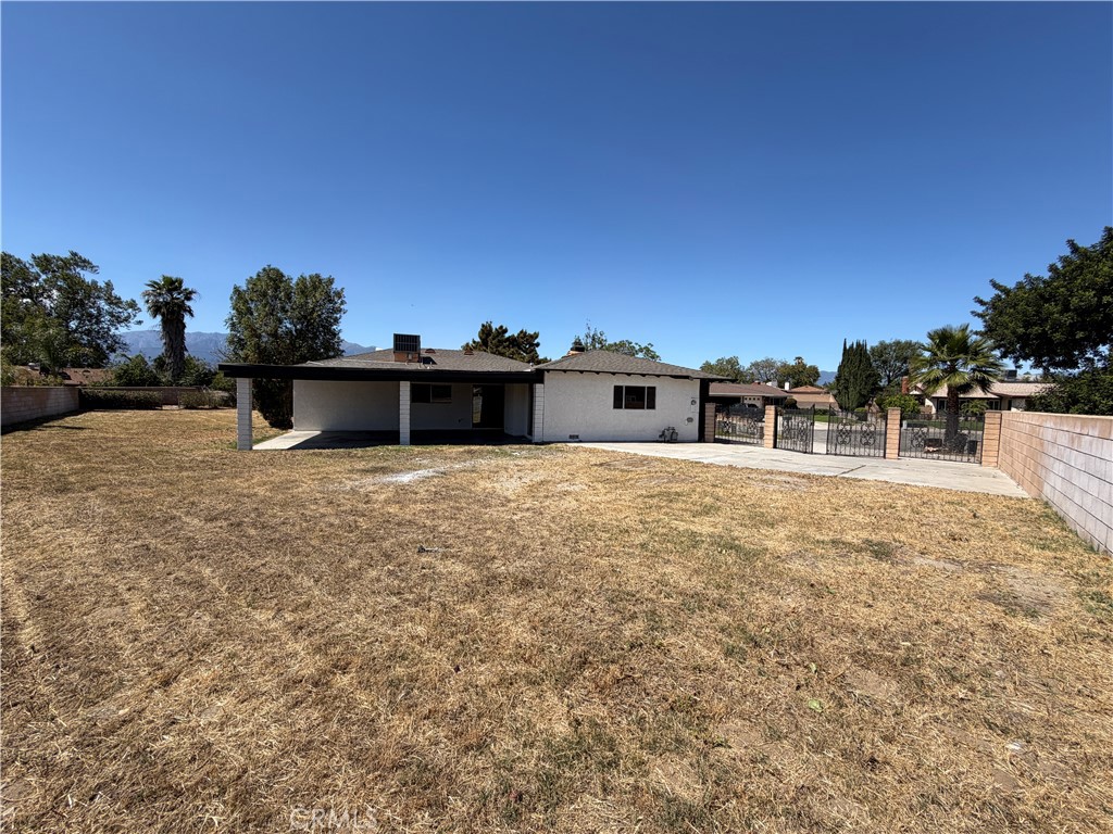15820 Rainbow Drive