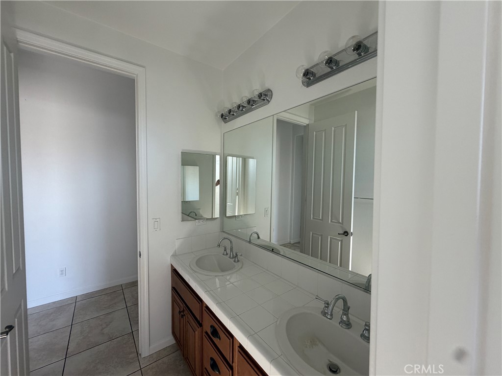 37780 Gallery Lane