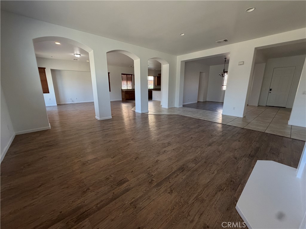 37780 Gallery Lane