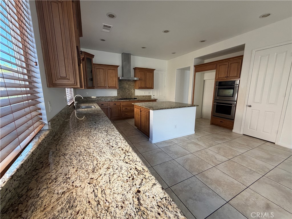 37780 Gallery Lane