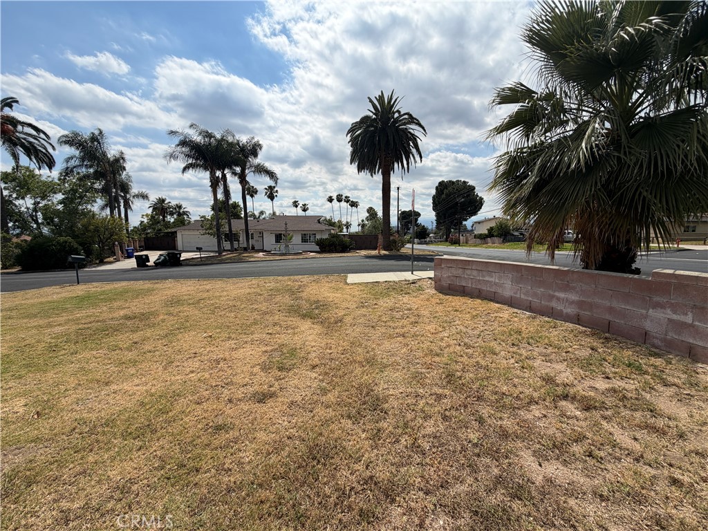 5611 Golondrina Drive