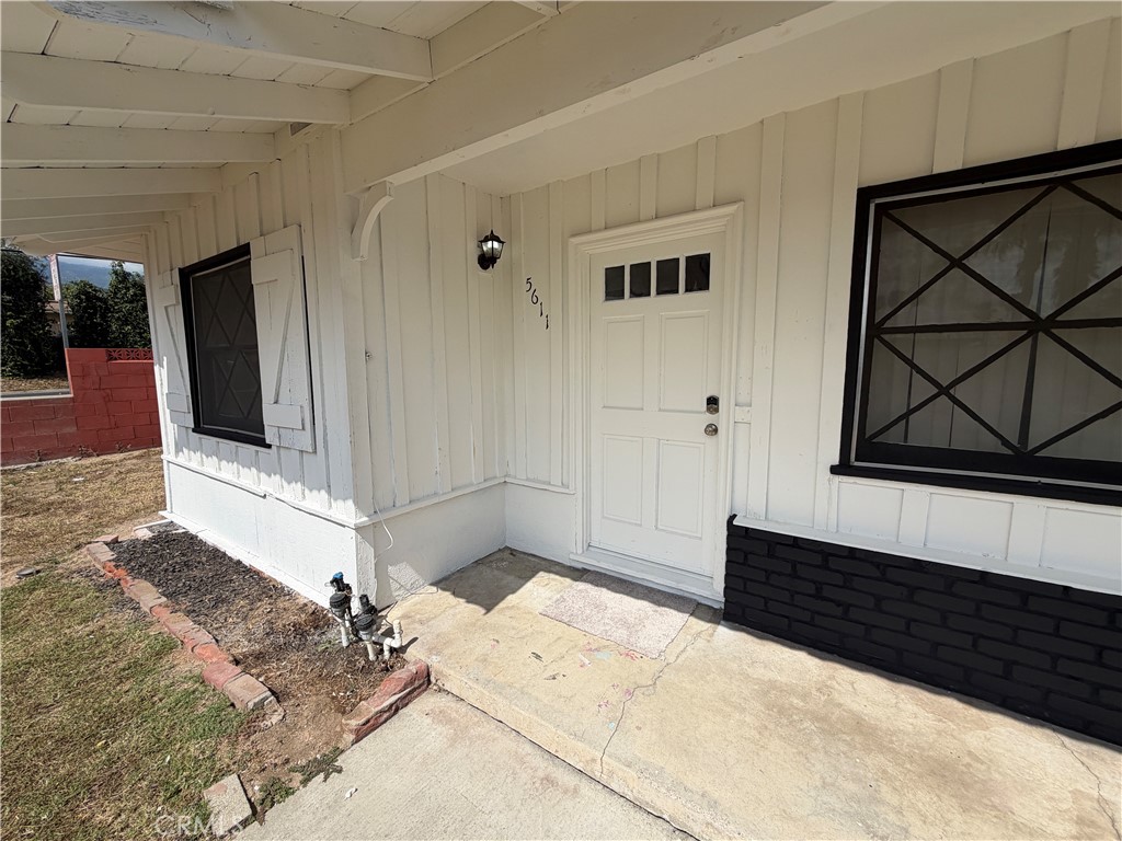 5611 Golondrina Drive
