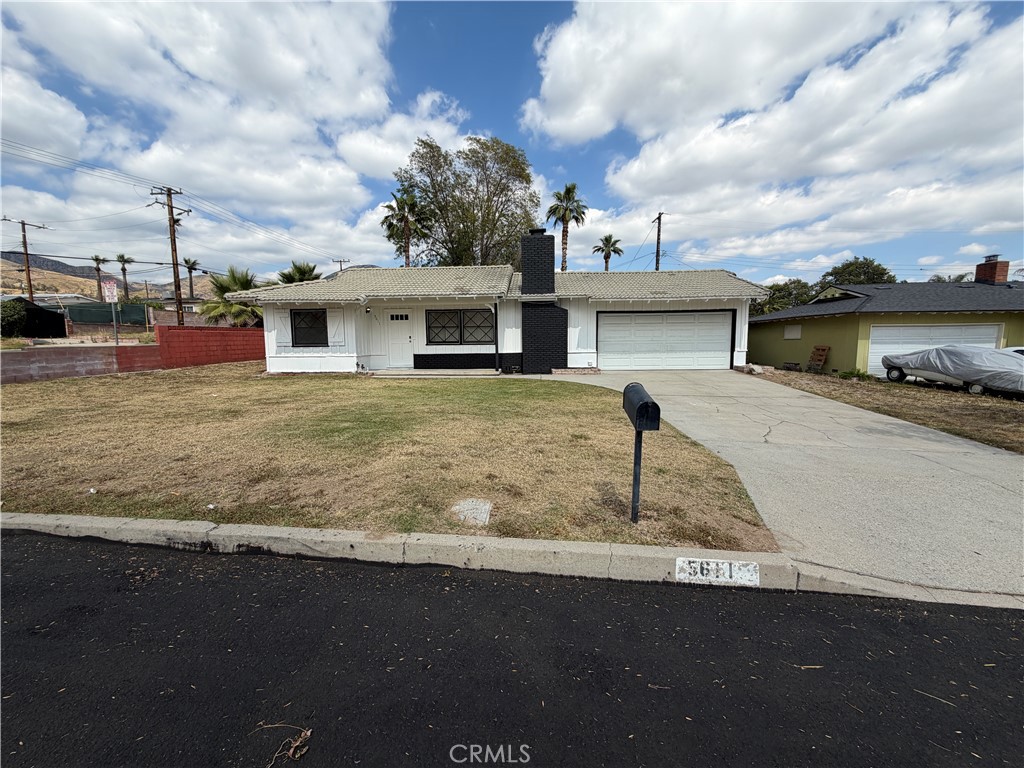 5611 Golondrina Drive