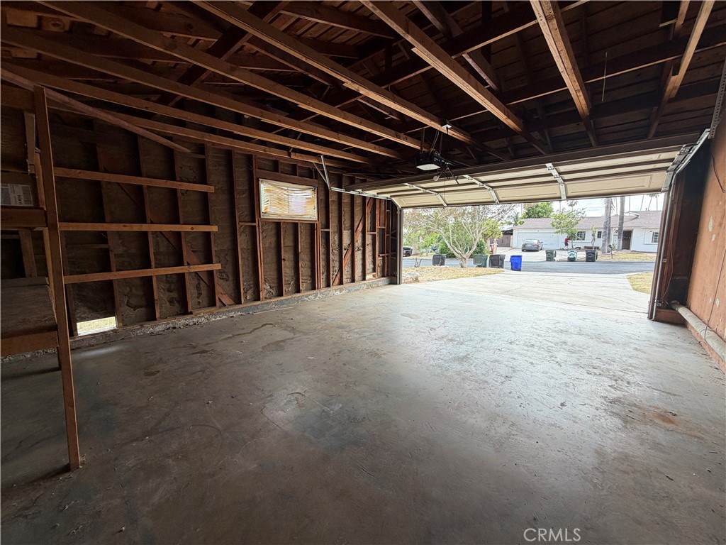 5611 Golondrina Drive