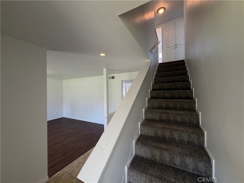 385 Burr Street