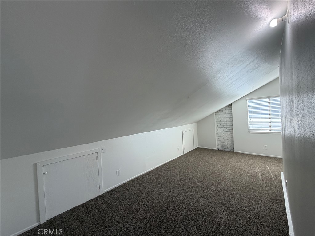 385 Burr Street