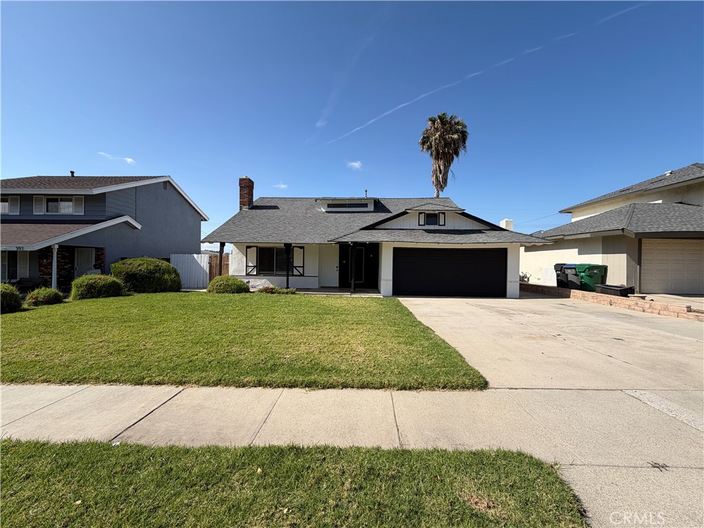 385 Burr Street