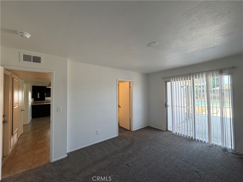 385 Burr Street