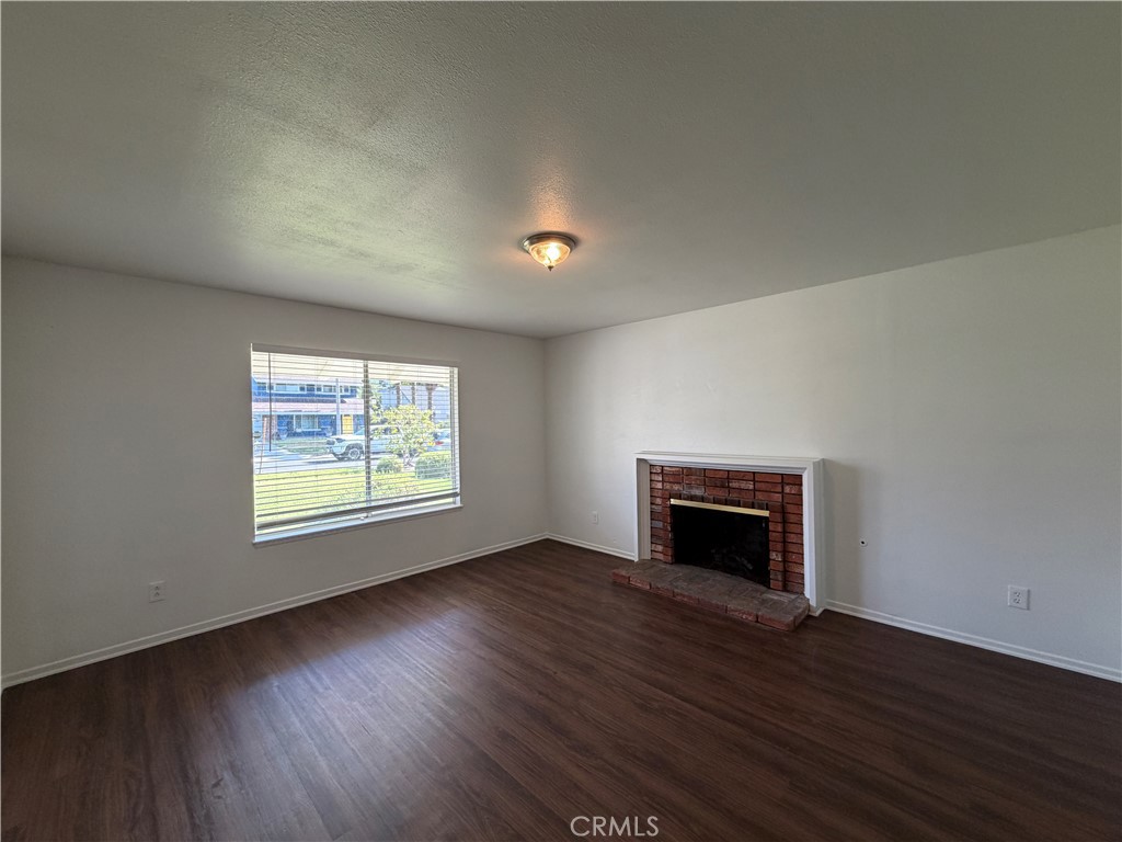 385 Burr Street