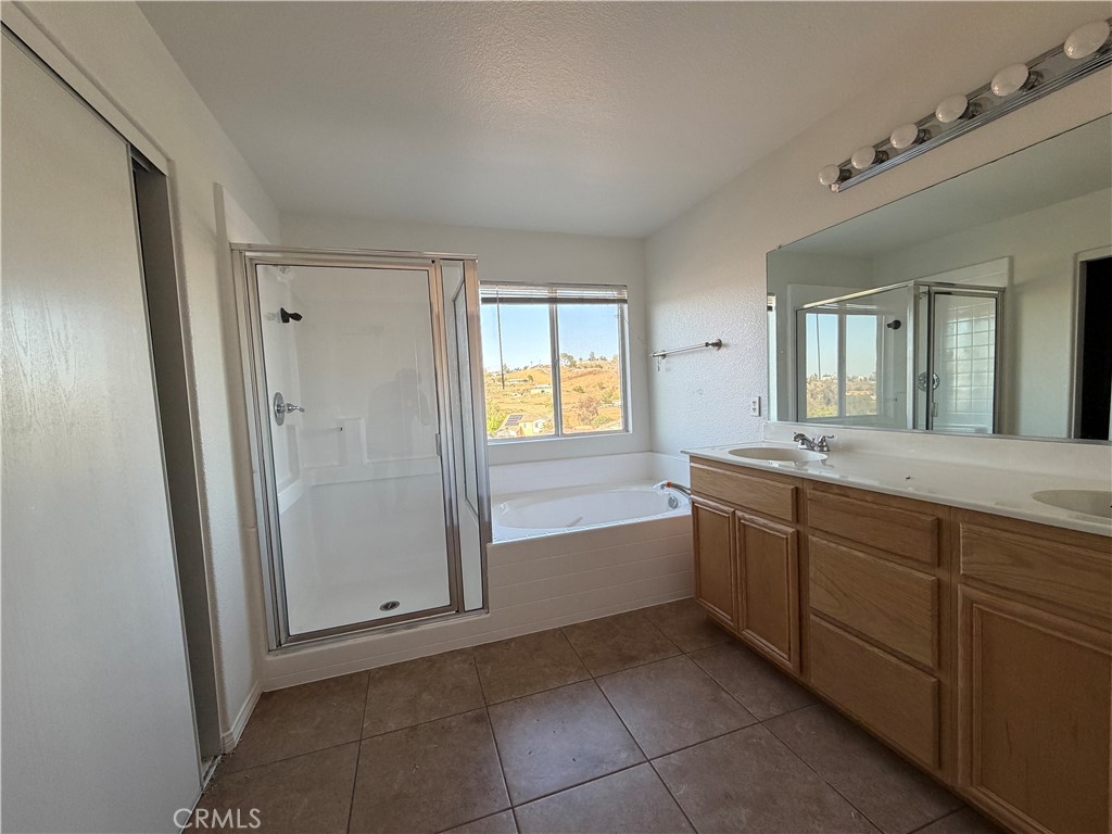 23785 Black Canyon Drive