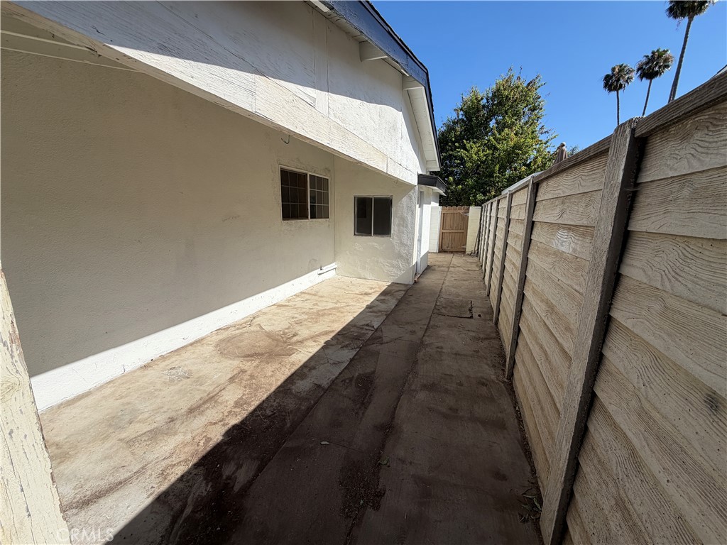 20527 Londelius Street