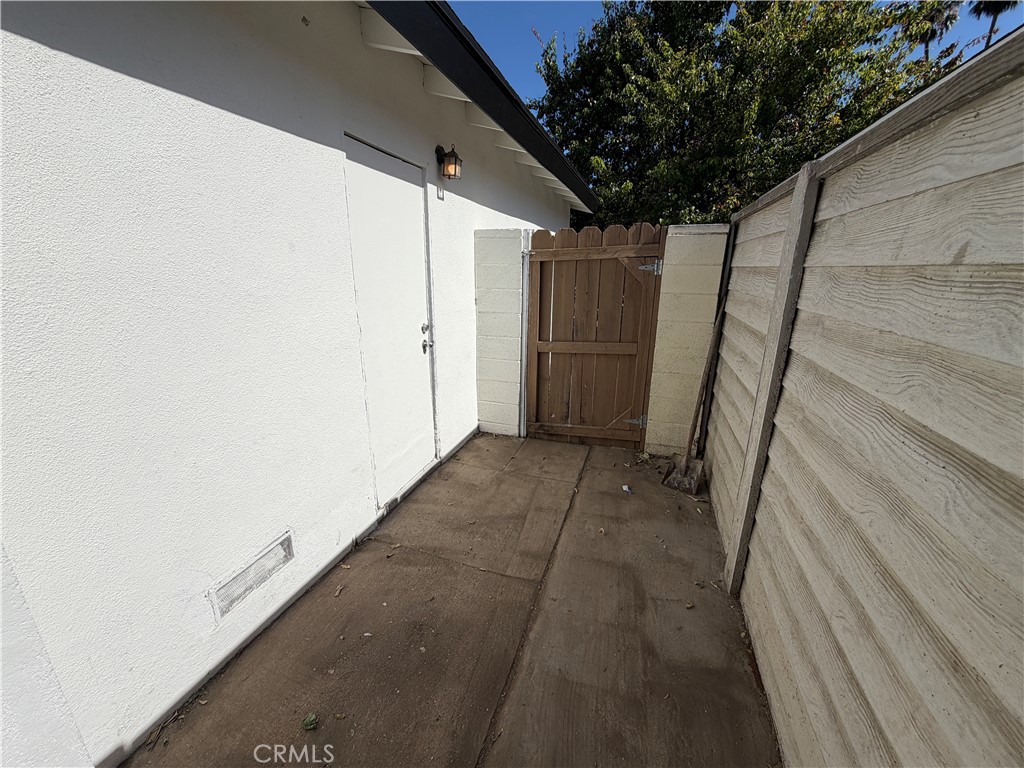 20527 Londelius Street
