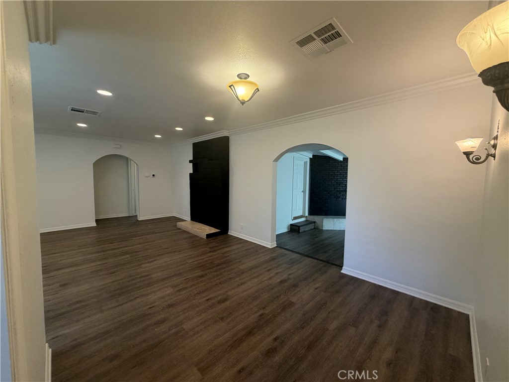 6250 Babcock Avenue