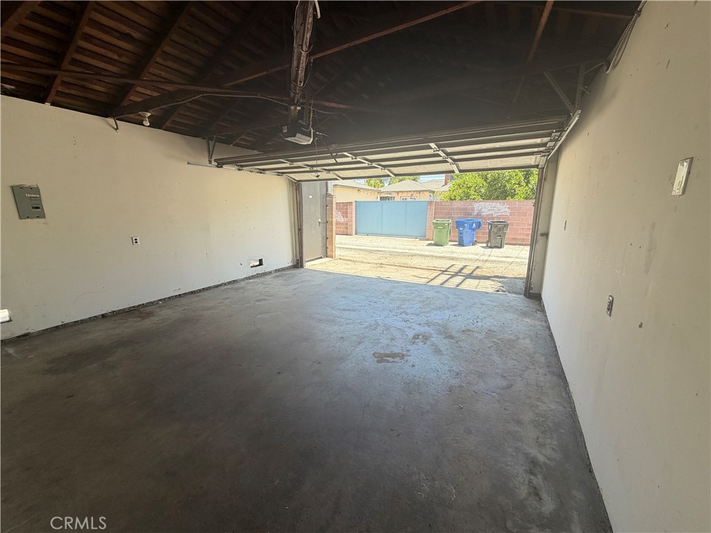 6250 Babcock Avenue