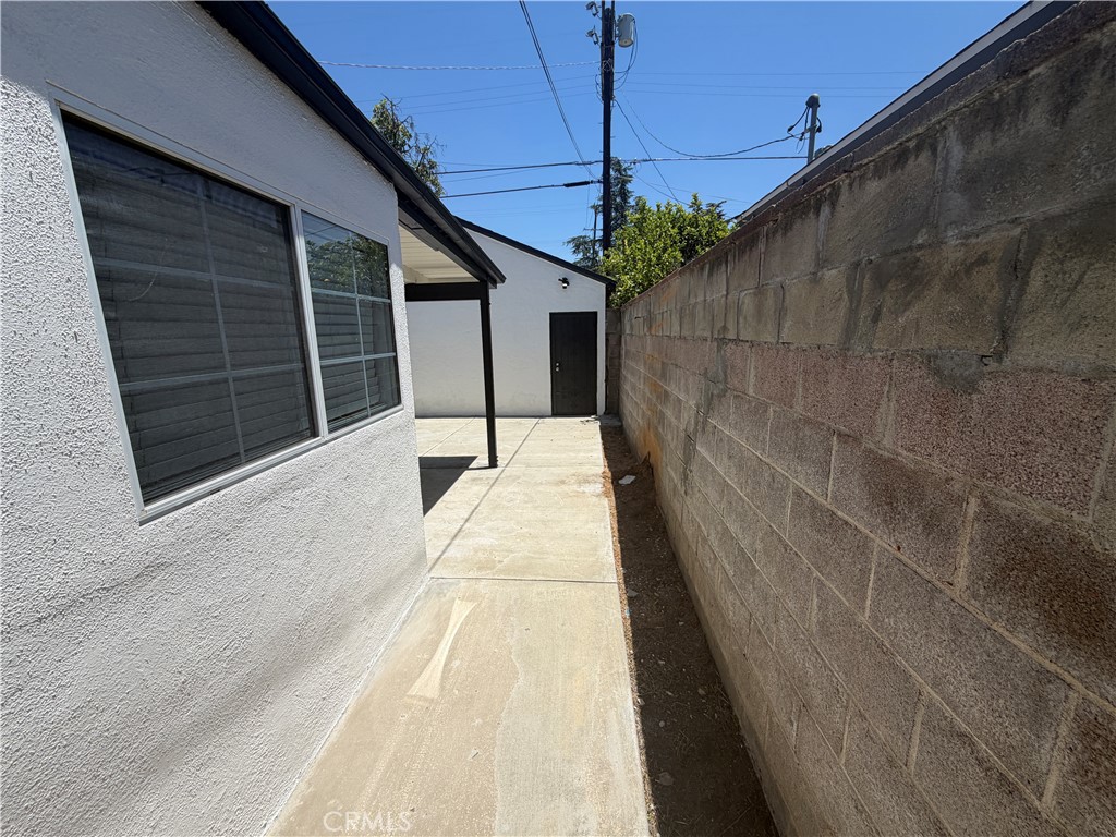 6250 Babcock Avenue