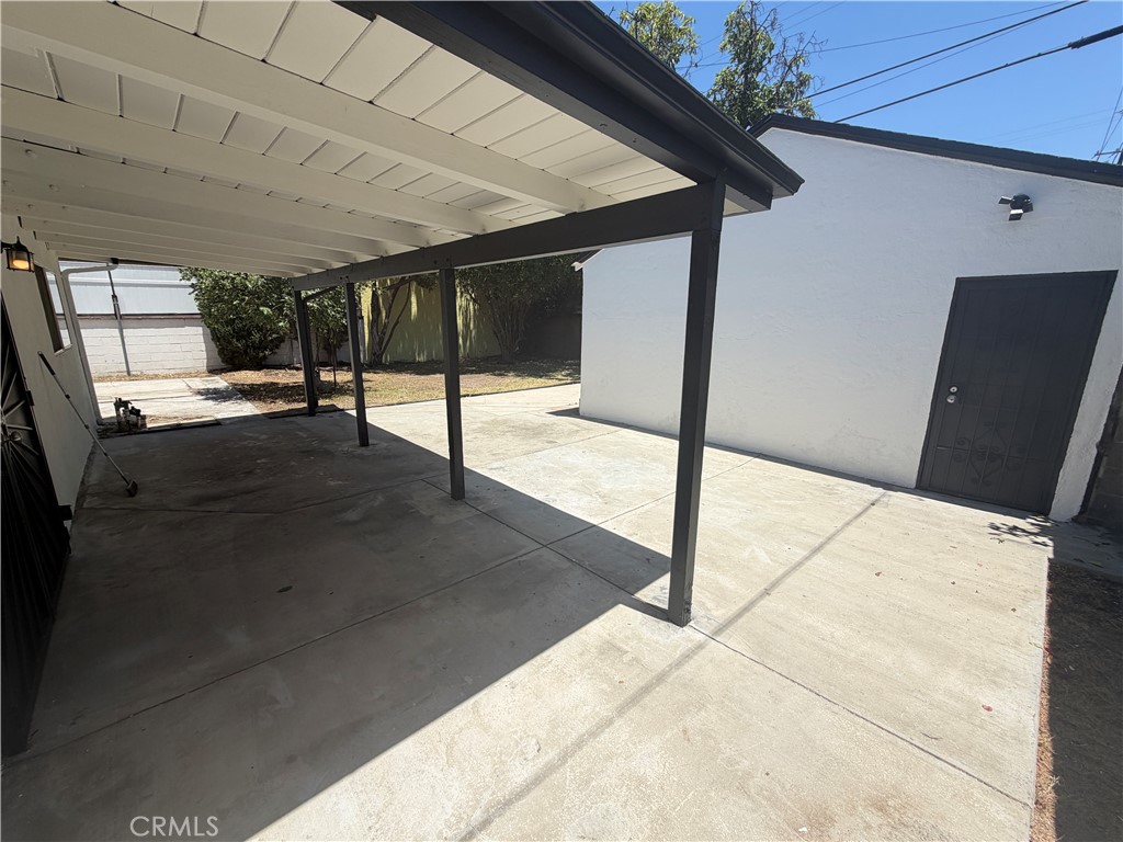 6250 Babcock Avenue