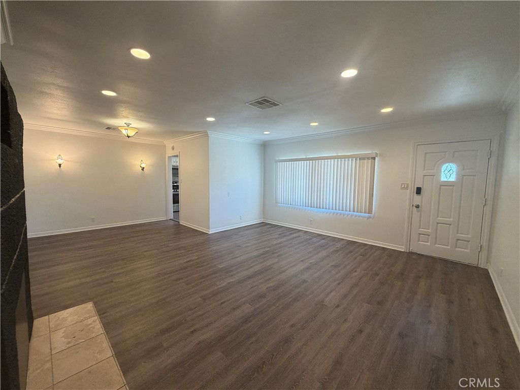 6250 Babcock Avenue