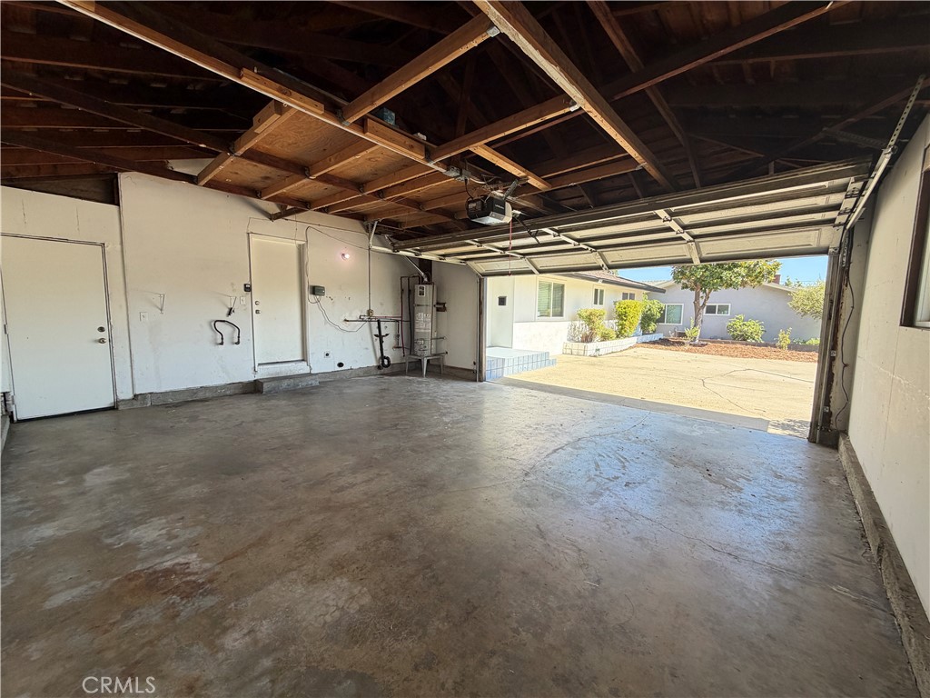 3822 Lealma Avenue