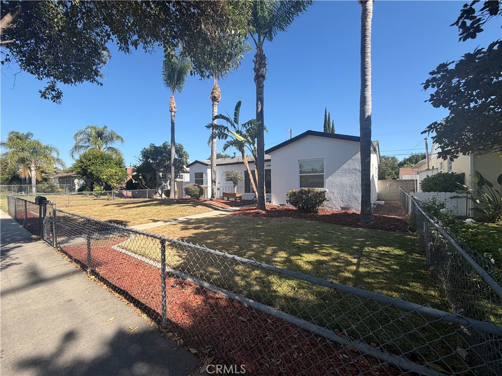 17046 Saticoy Street