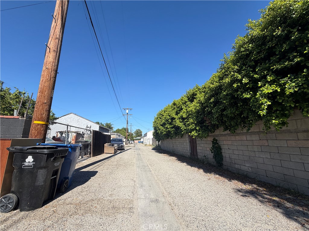 17046 Saticoy Street