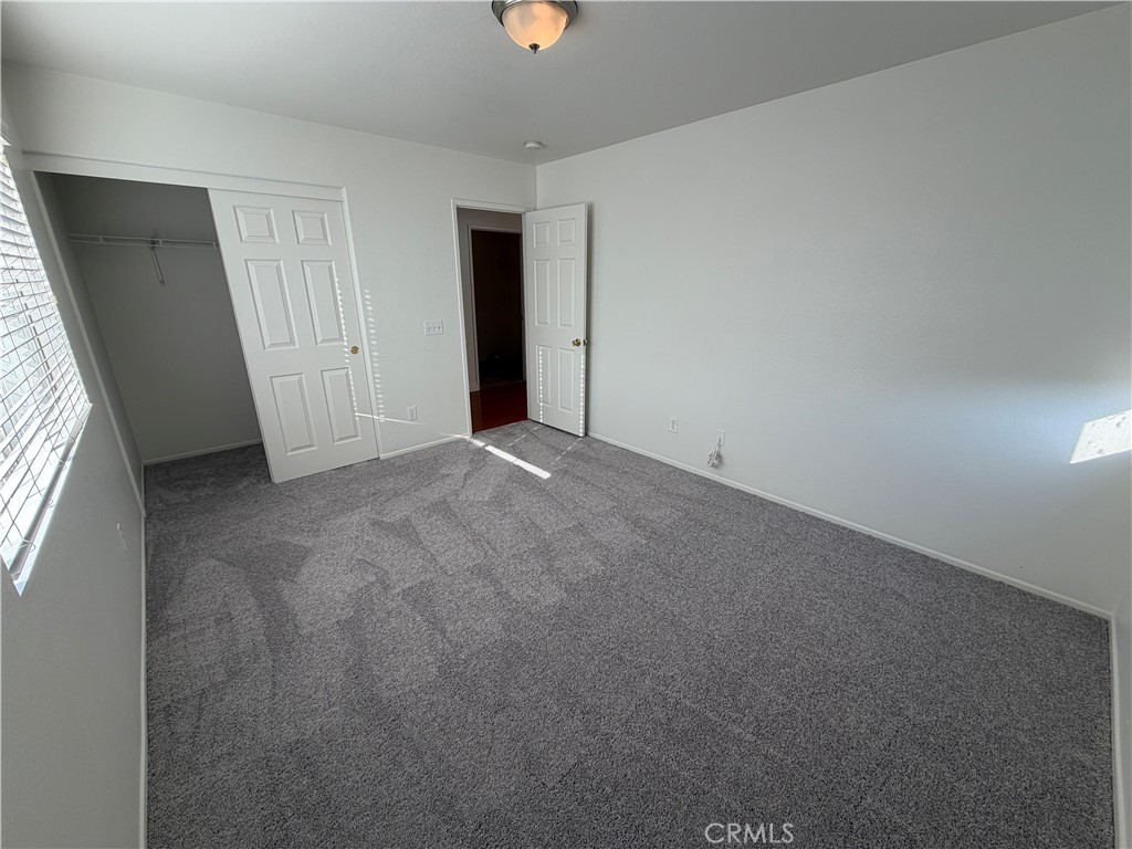 45402 Eagle Crest Lane