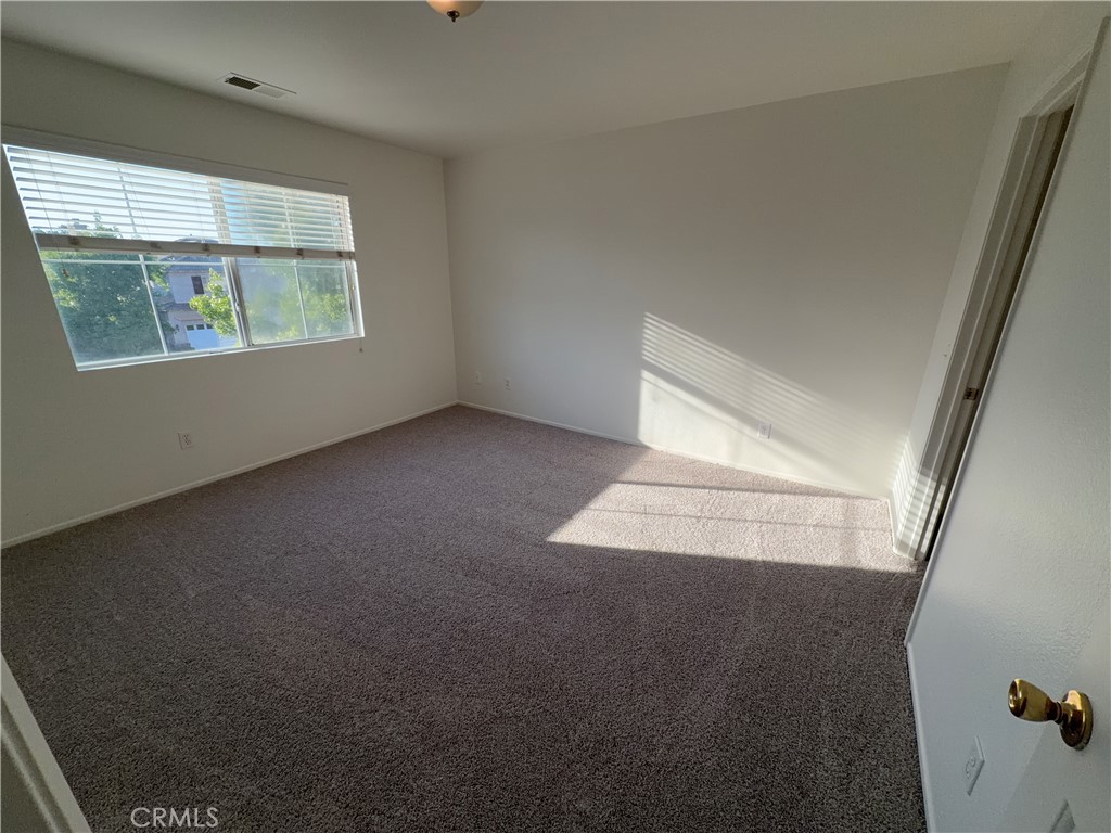 45402 Eagle Crest Lane