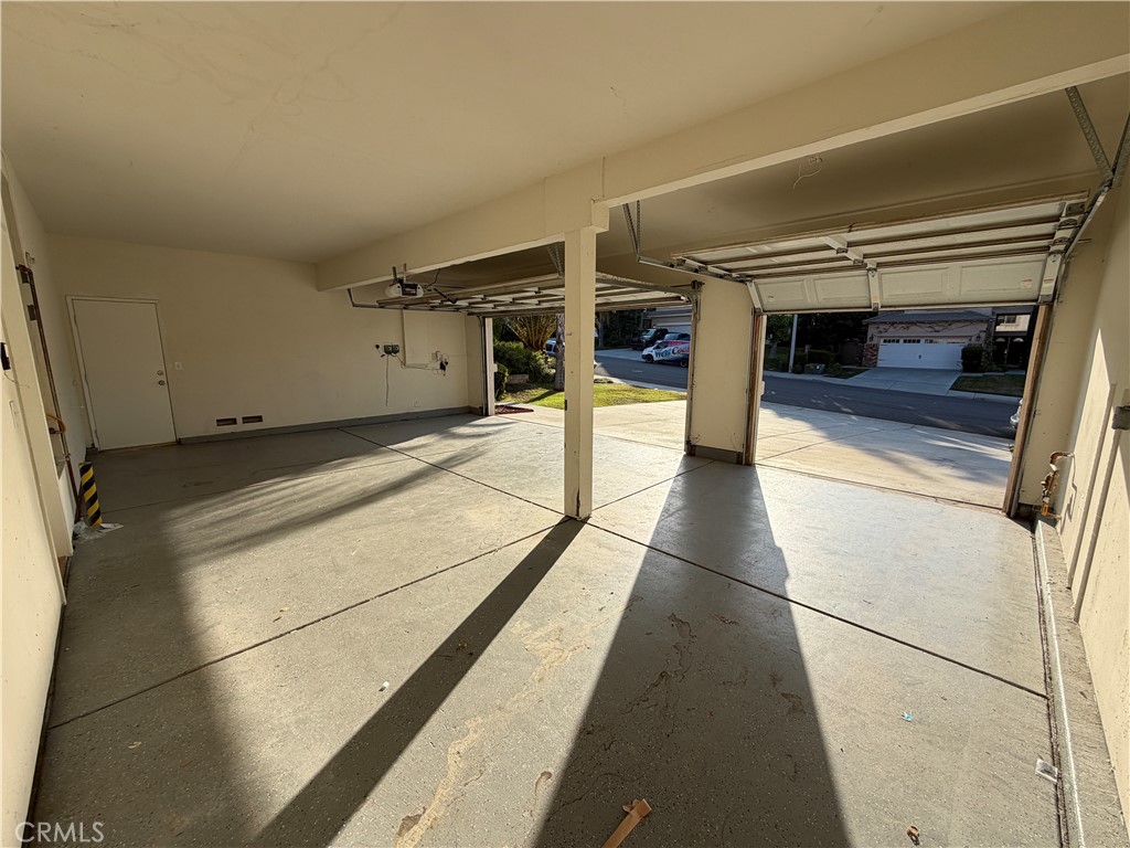 45402 Eagle Crest Lane
