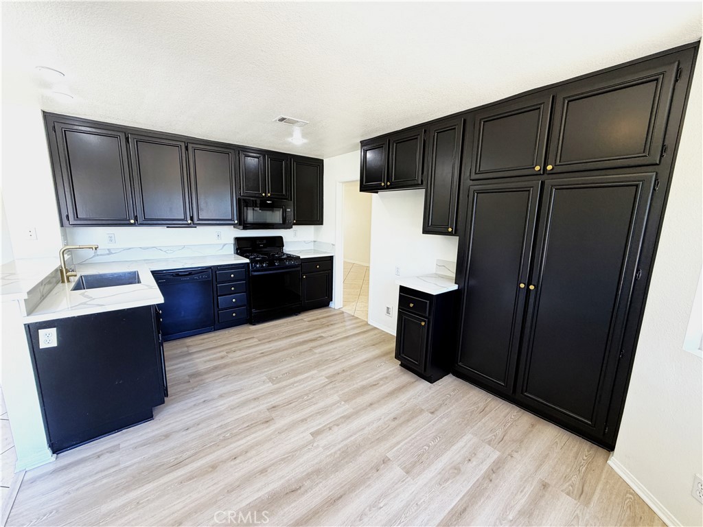 39858 Amberley Circle