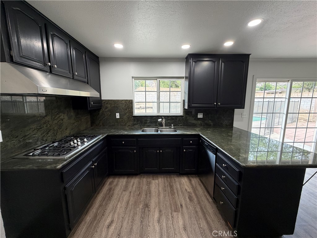 378 W 53rd Street