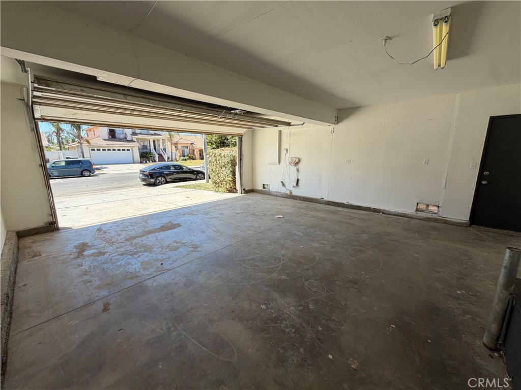 1126 Autumnwood Lane