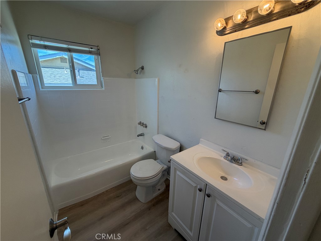 2204 Calle Tortuosa