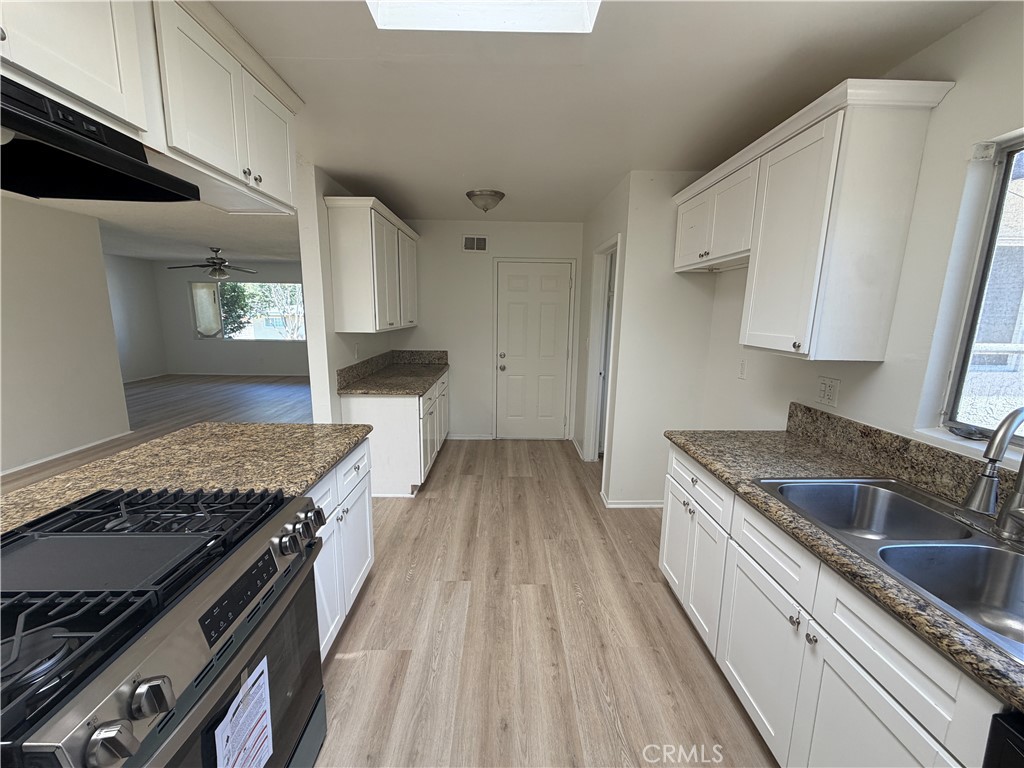 2204 Calle Tortuosa