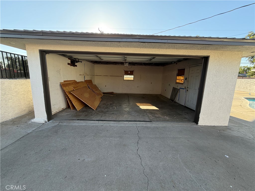 2764 Valencia Avenue