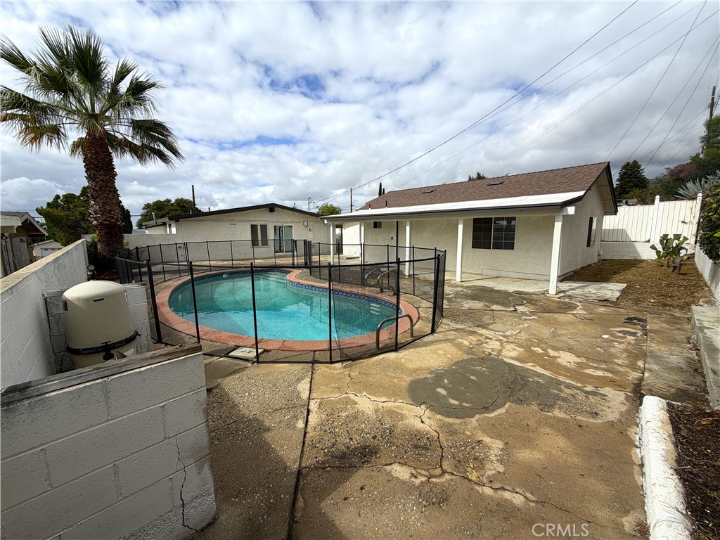 13658 Garrick Avenue