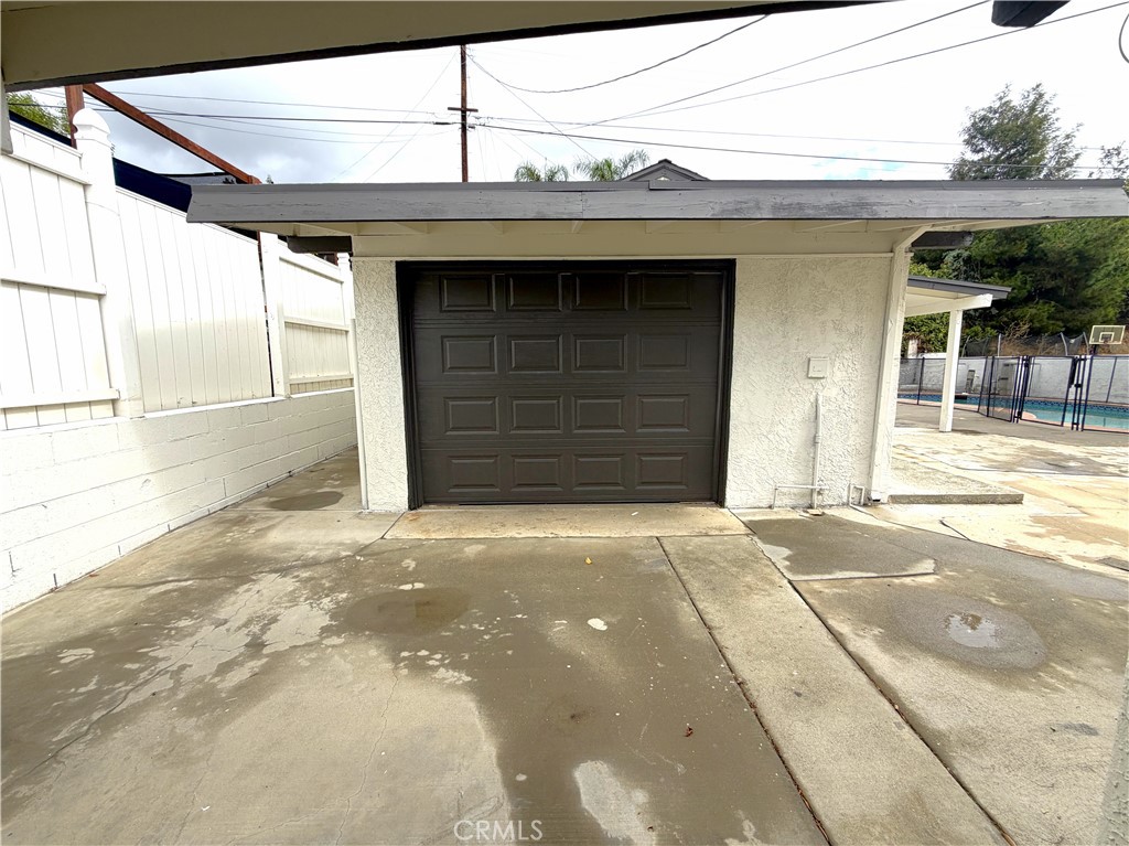 13658 Garrick Avenue