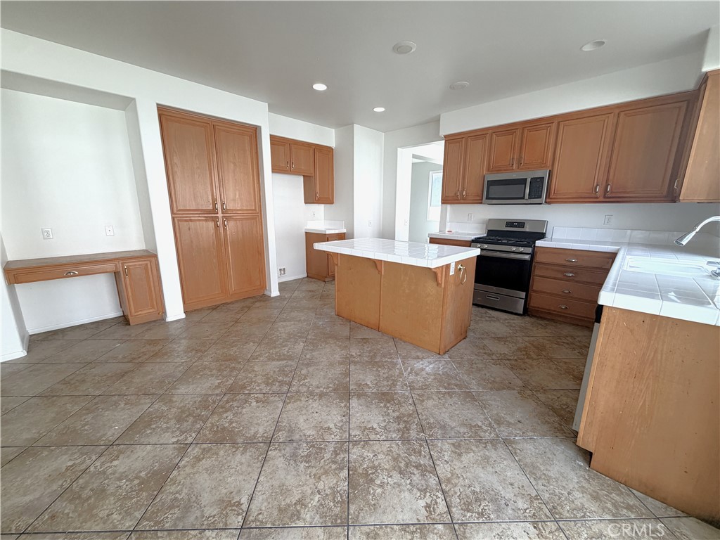 854 Caden Place