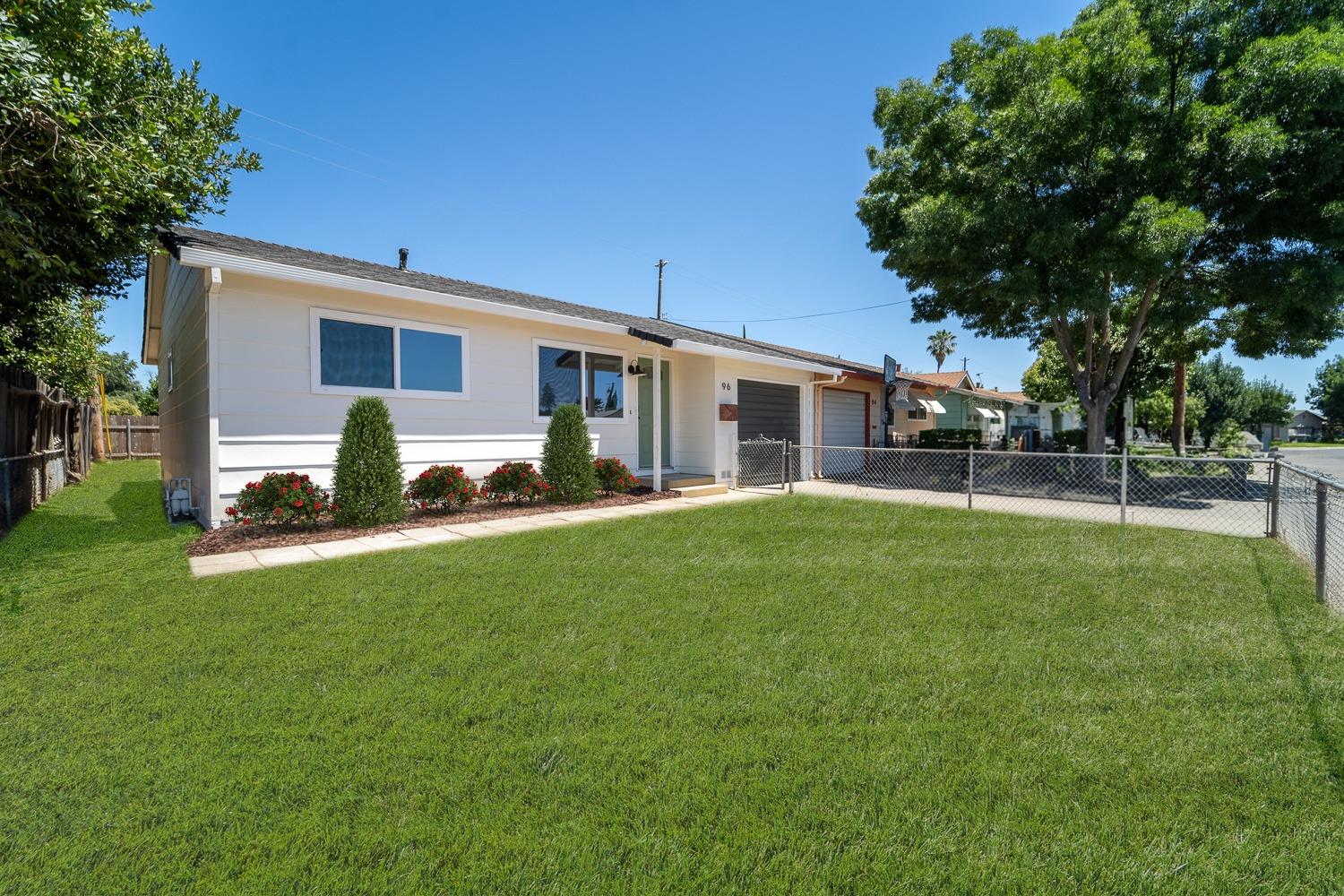 96 Navajo Avenue