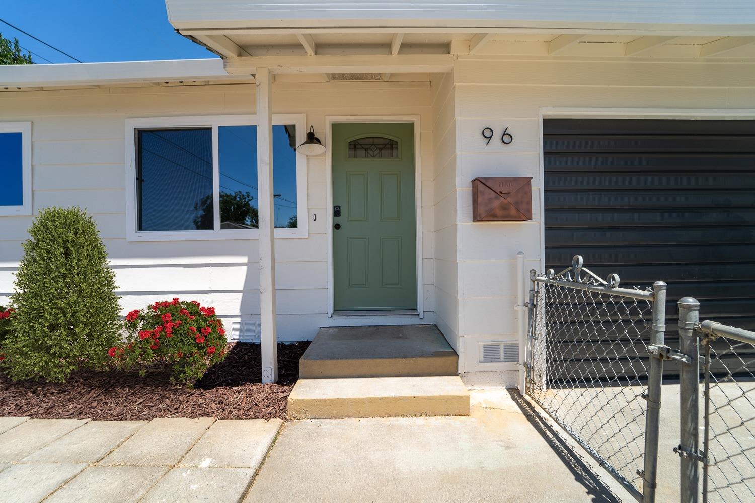 96 Navajo Avenue