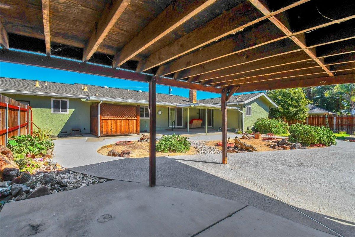 1245 Fremont